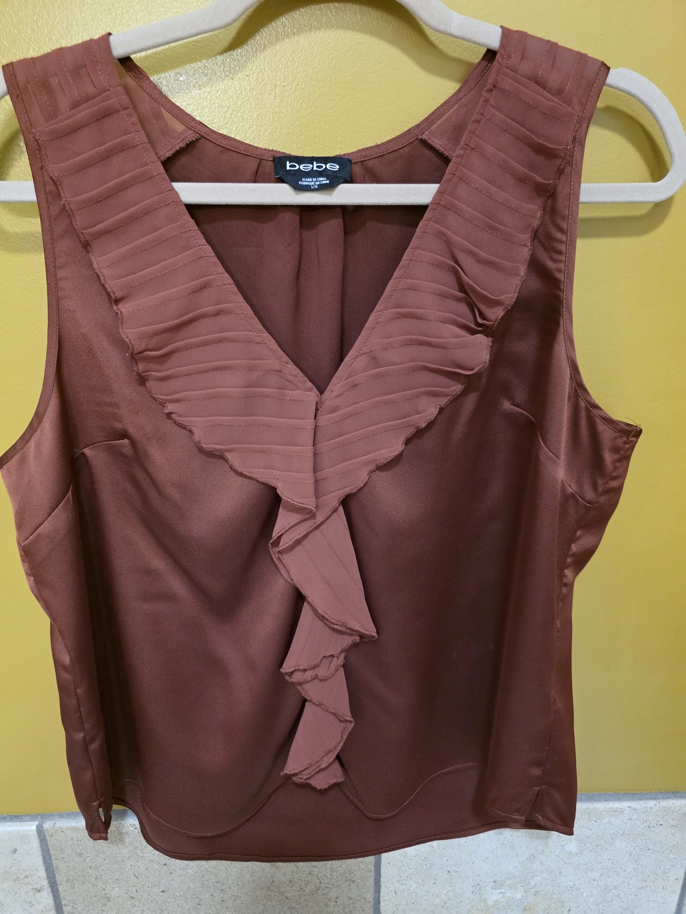 bebe‎ Rust Ruffle V-Neck Satin Camisole